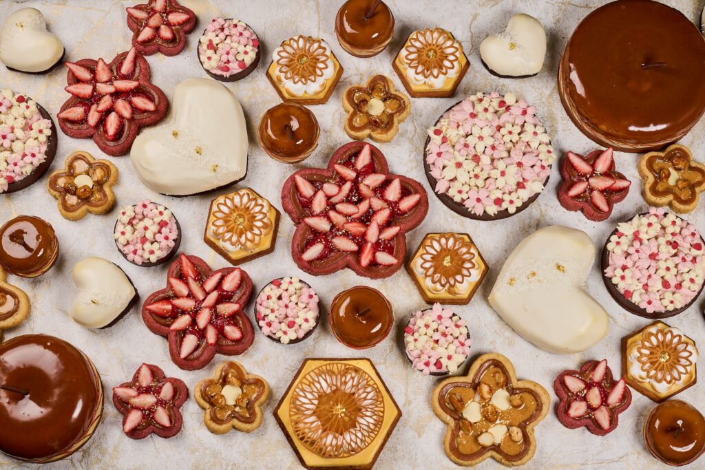 Contact CharlesHenry